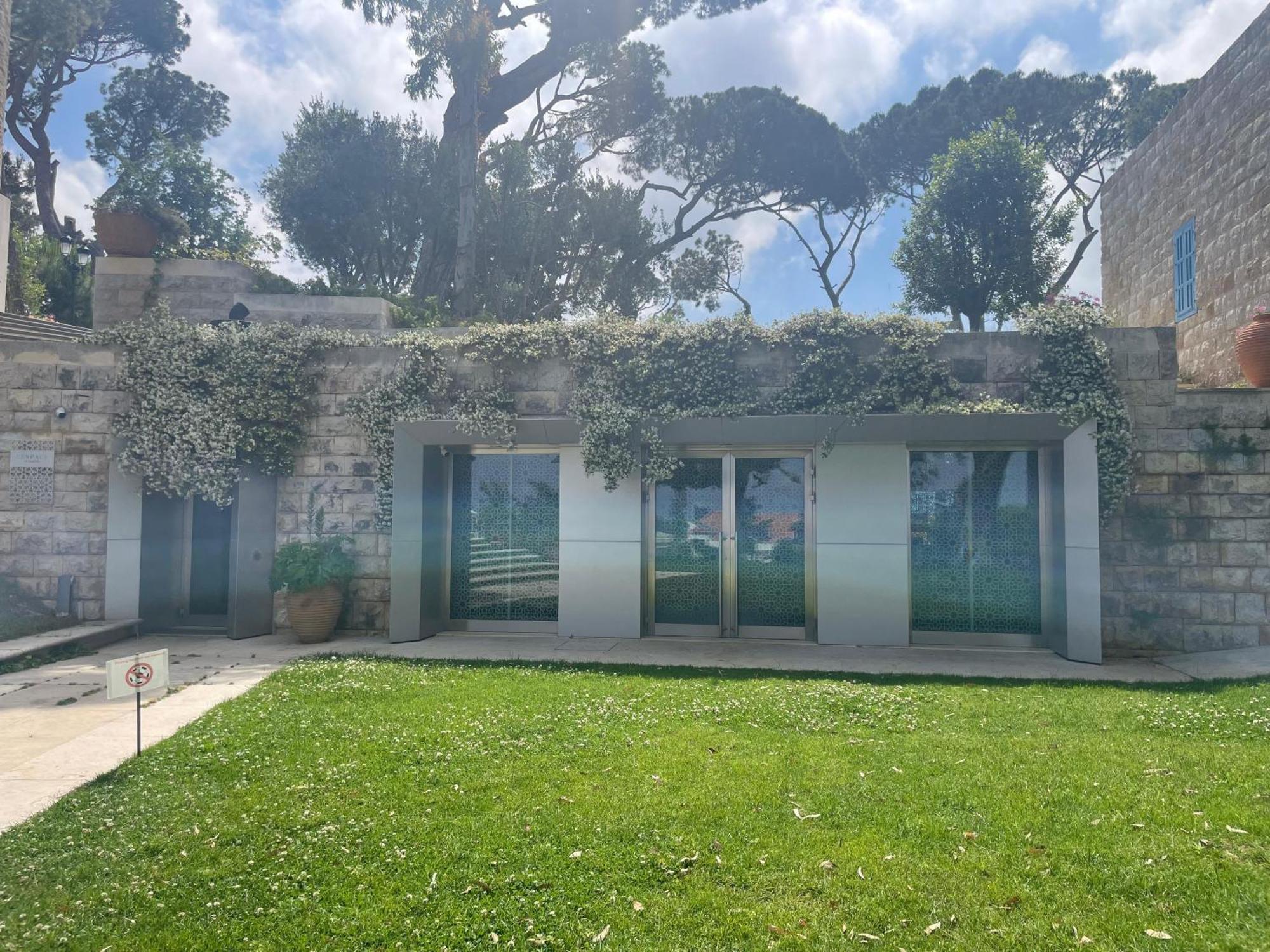 Hotel Al Bustan Beit Mery Εξωτερικό φωτογραφία