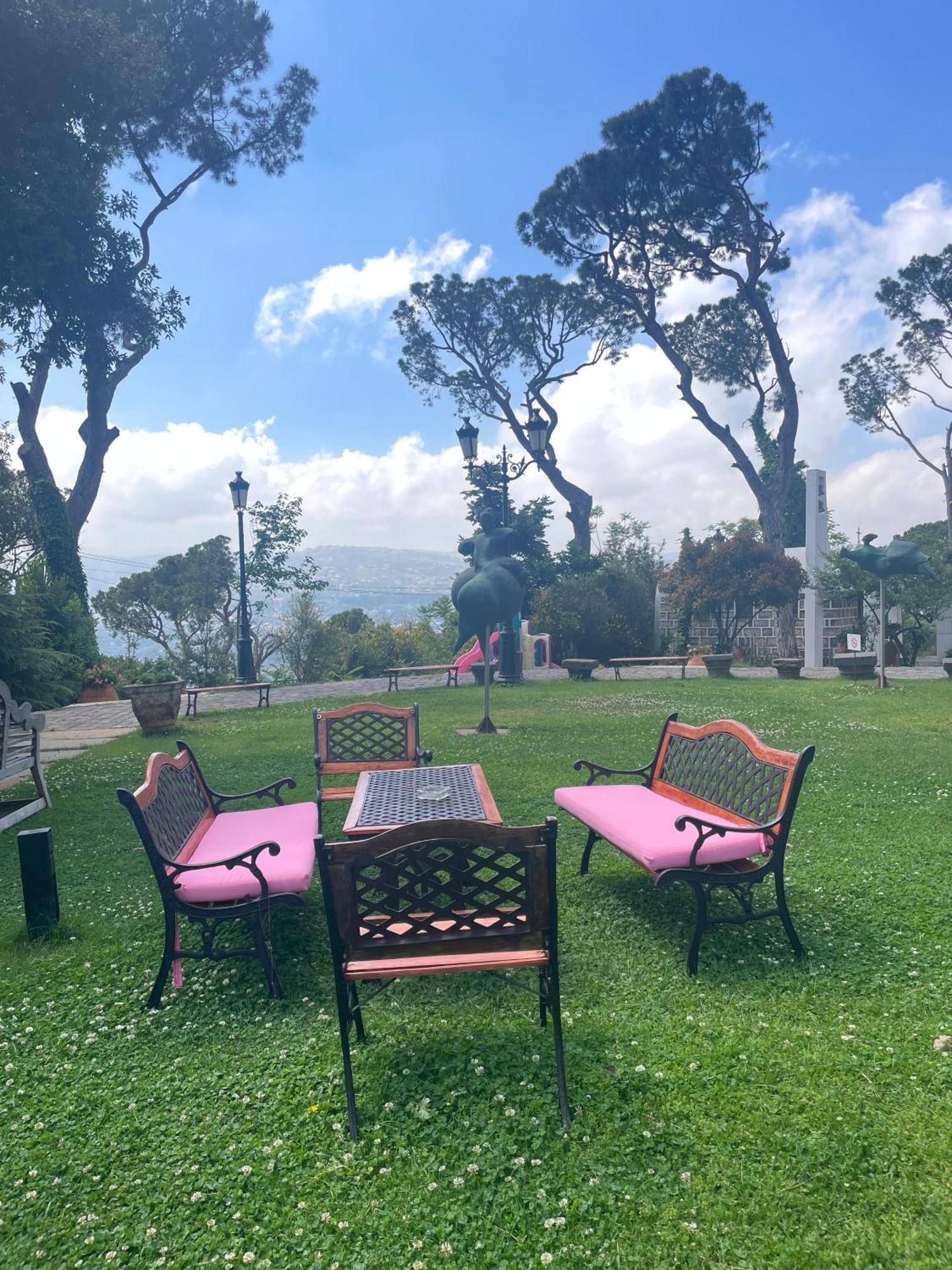 Hotel Al Bustan Beit Mery Εξωτερικό φωτογραφία